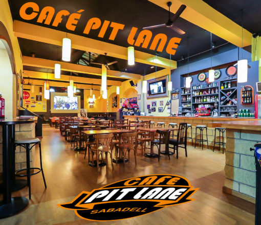 Café Pit lane